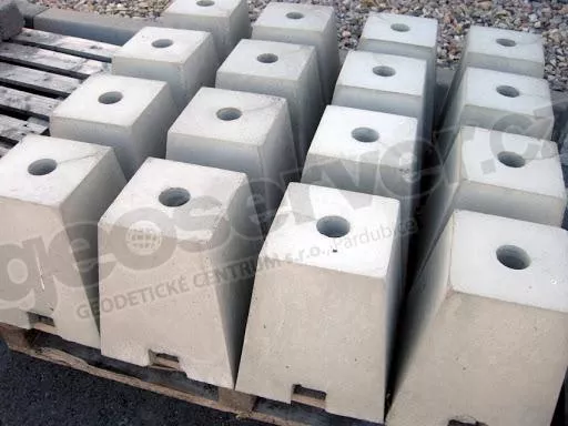 Betonove Patky () Betonove Patky