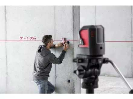 Červený křížový laser Leica Lino L2-1 - sada v kufru
