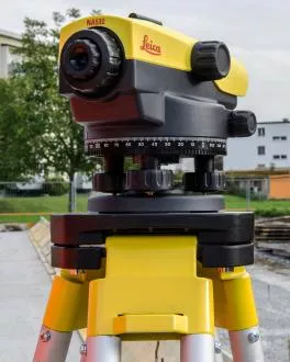 Nivelan pstroj Leica NA532