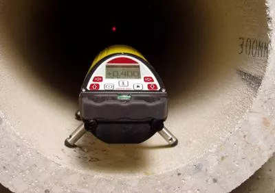 Potrubní laser Leica Piper 100 - použitý